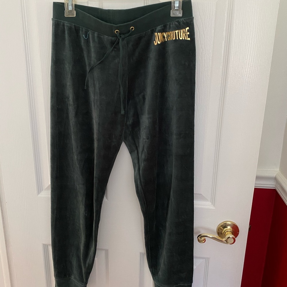 Green velour Juicy Couture capri sweats